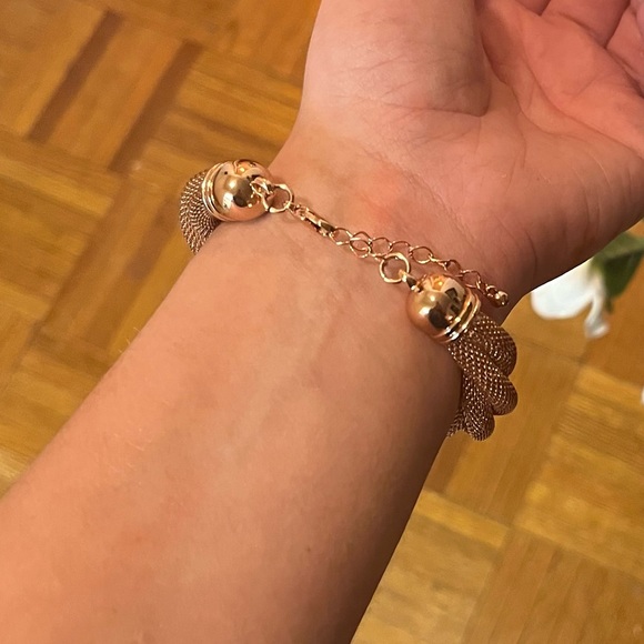 Rose Gold Coil Bracelet NWOT - Picture 4 of 4